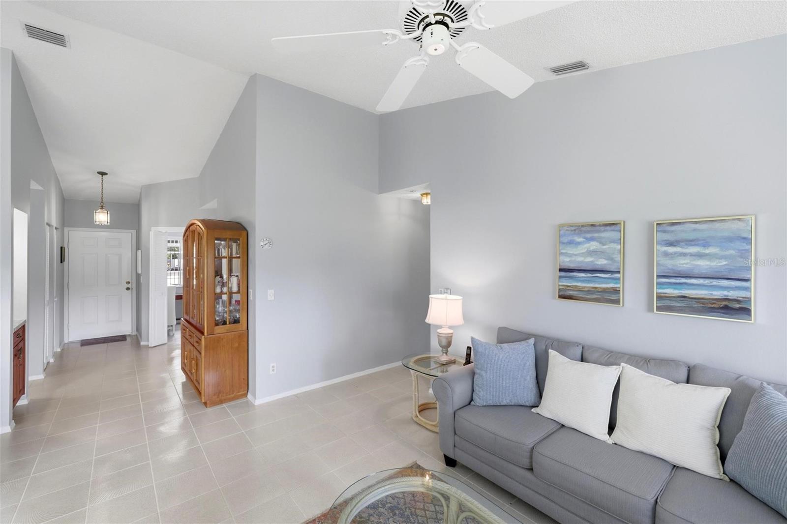 Listing Image #11