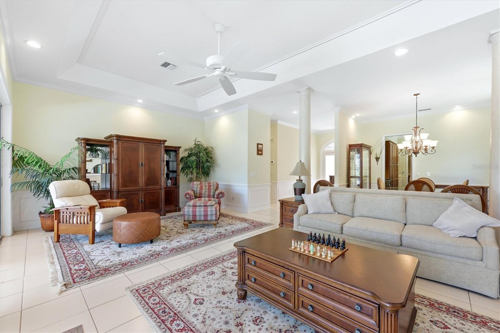 Listing Image #11