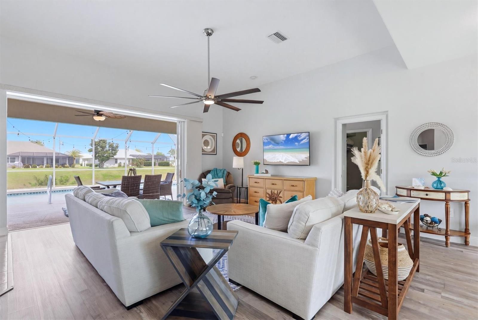 Listing Image #5