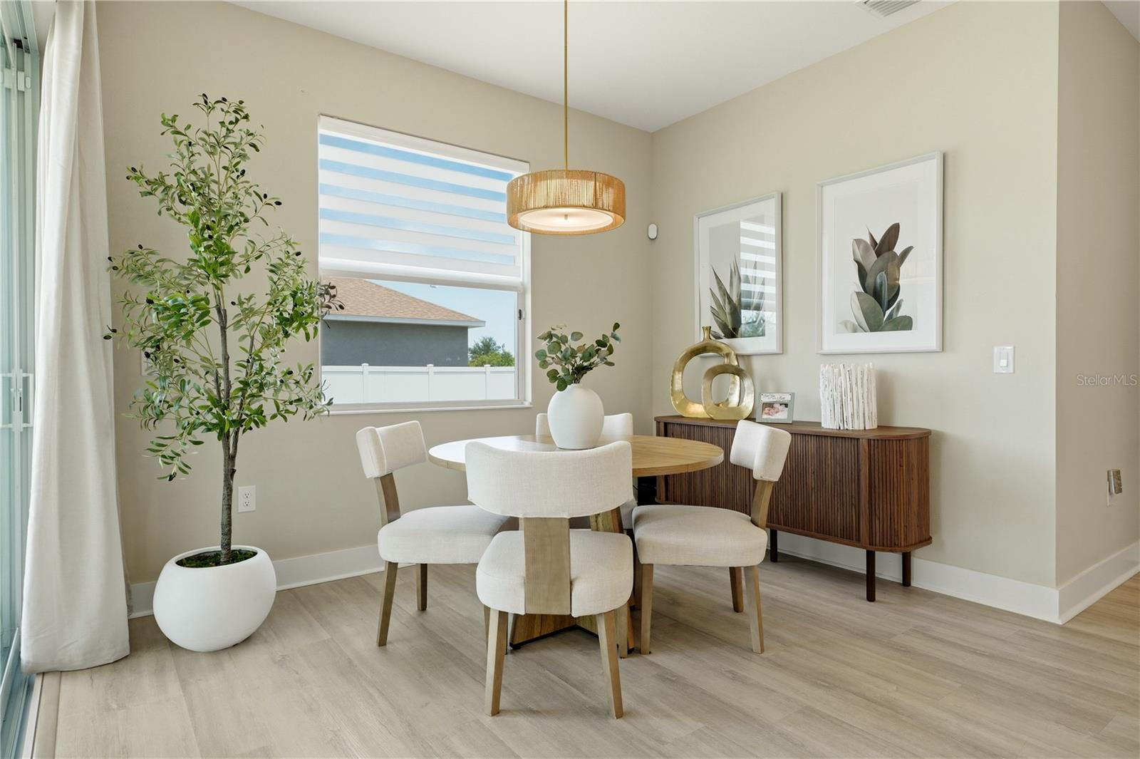 Listing Image #13
