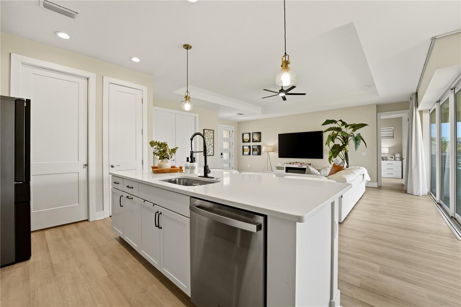Listing Image #15