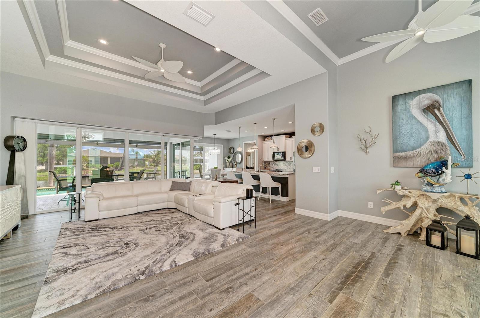 Listing Image #12