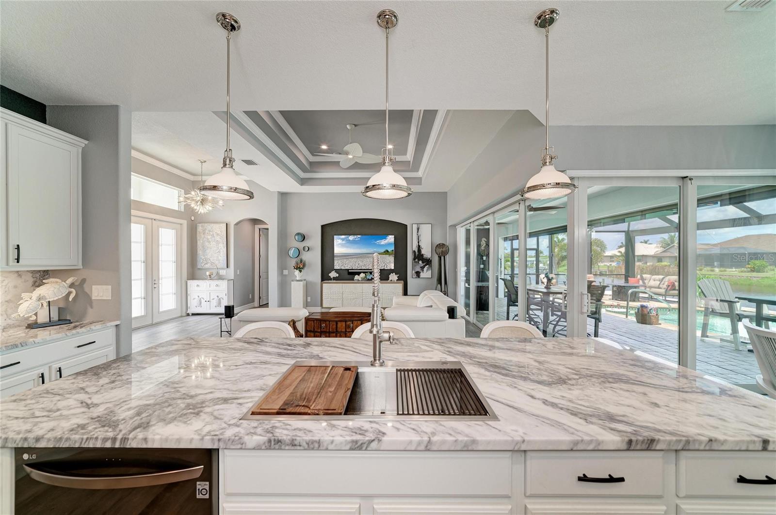 Listing Image #25