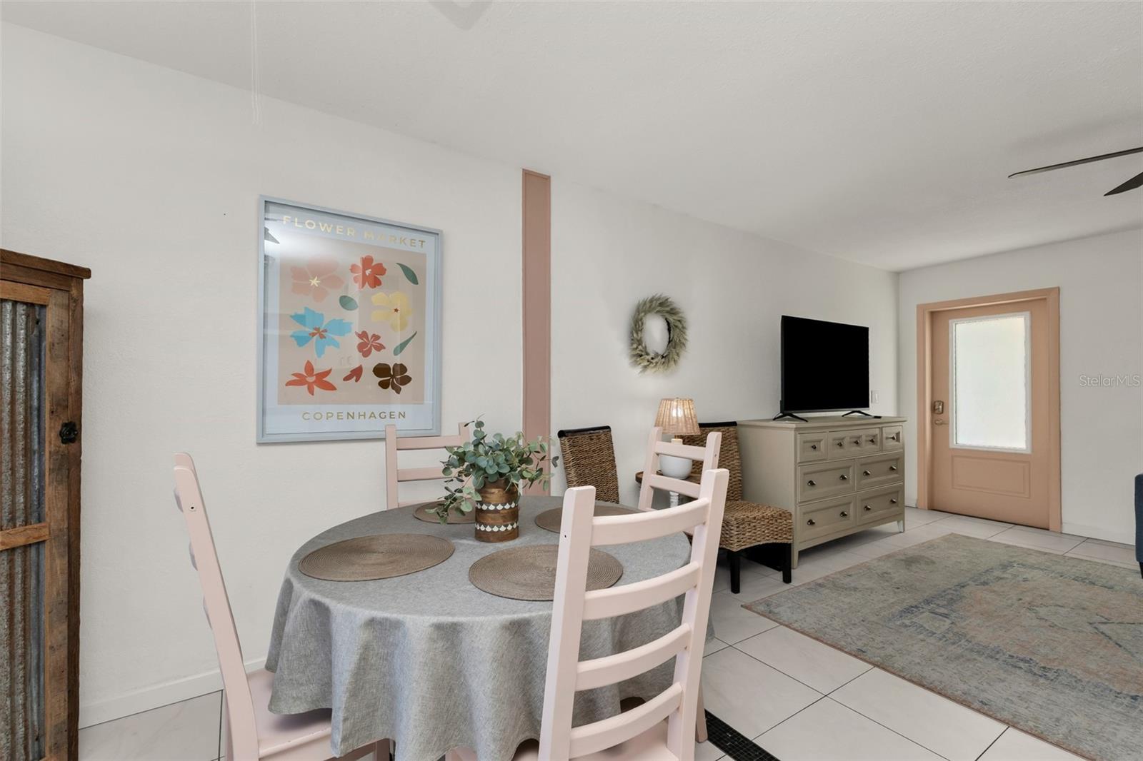 Listing Image #12