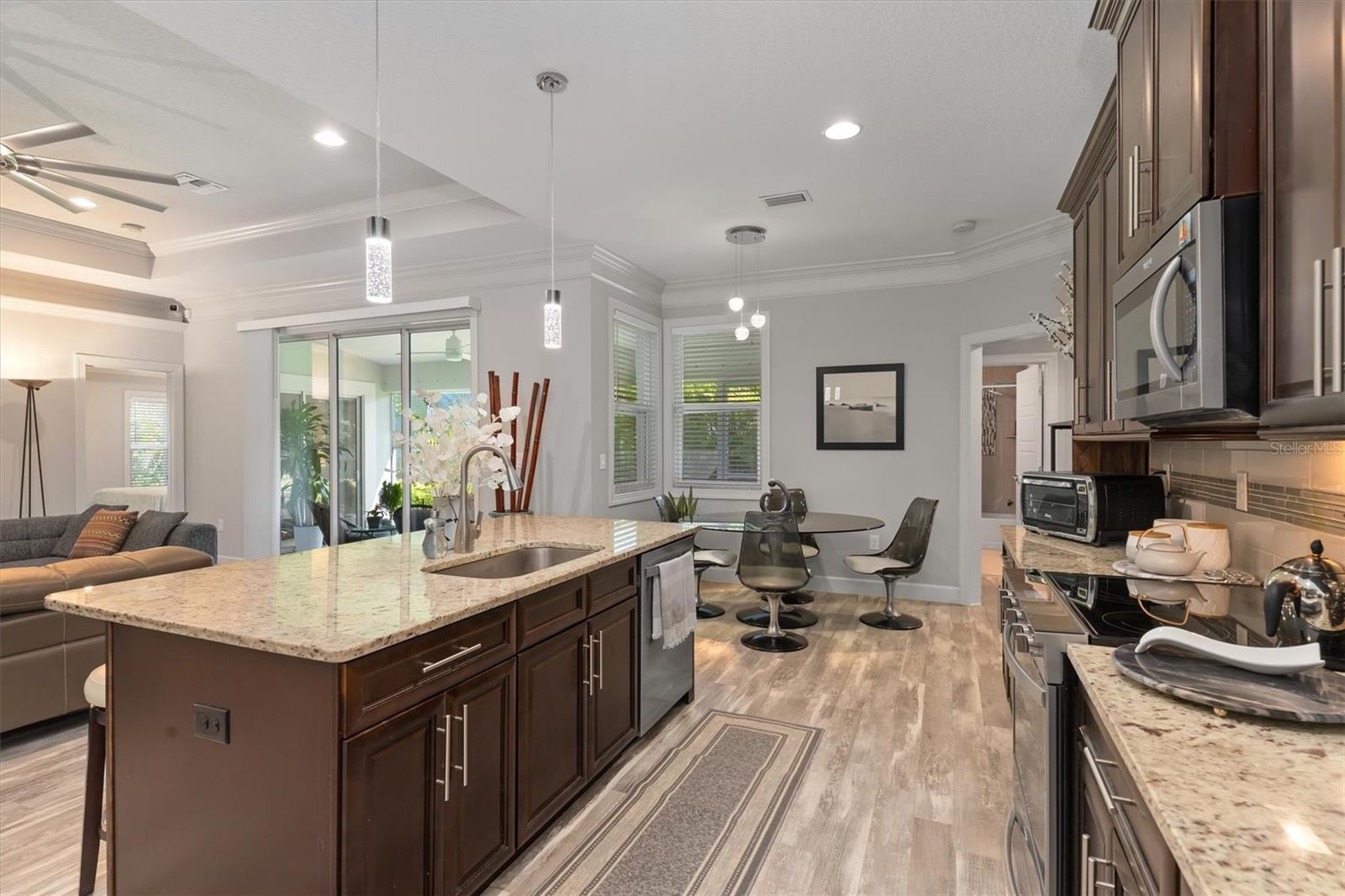 Listing Image #15