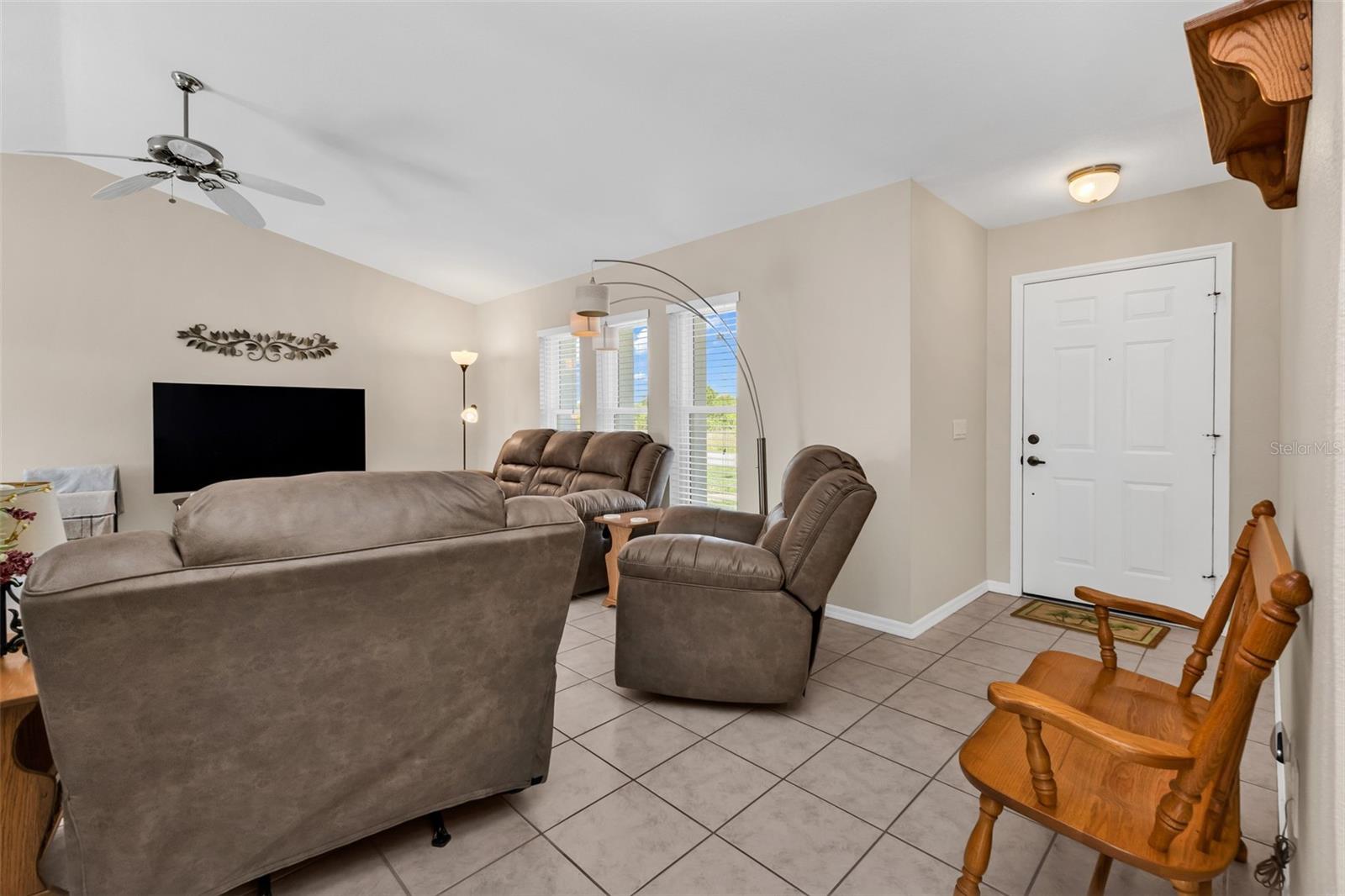 Listing Image #4