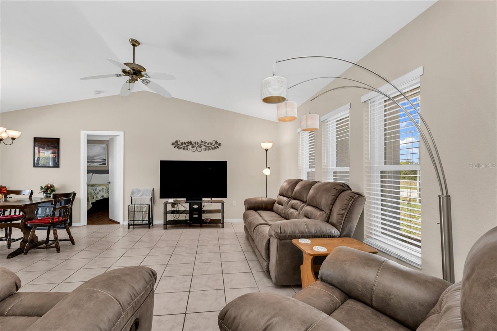 Listing Image #6