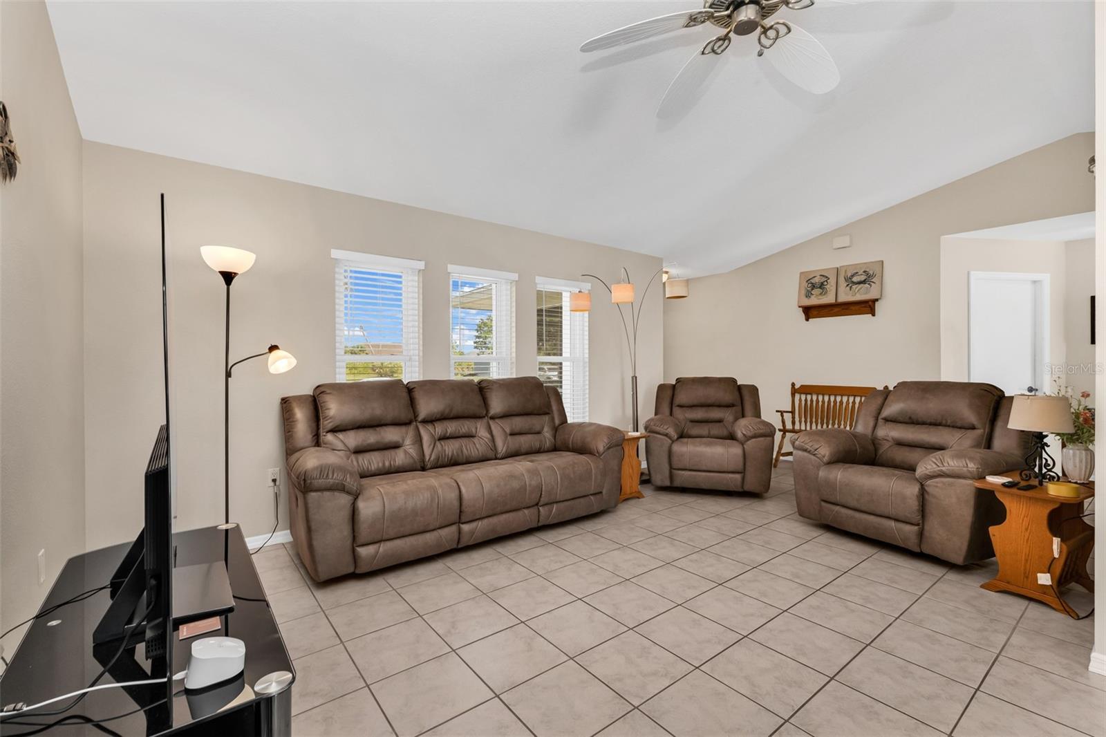 Listing Image #7