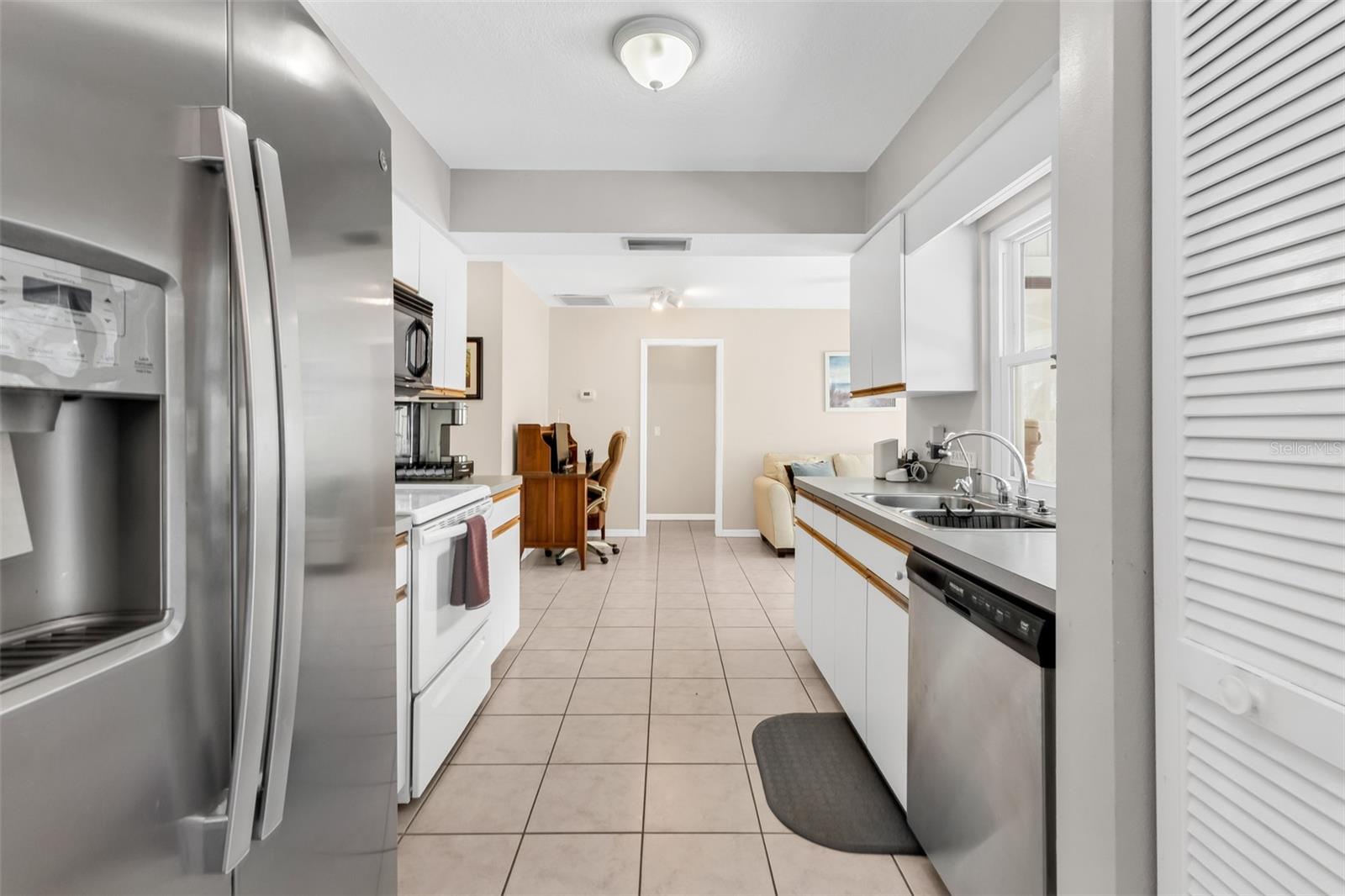 Listing Image #13