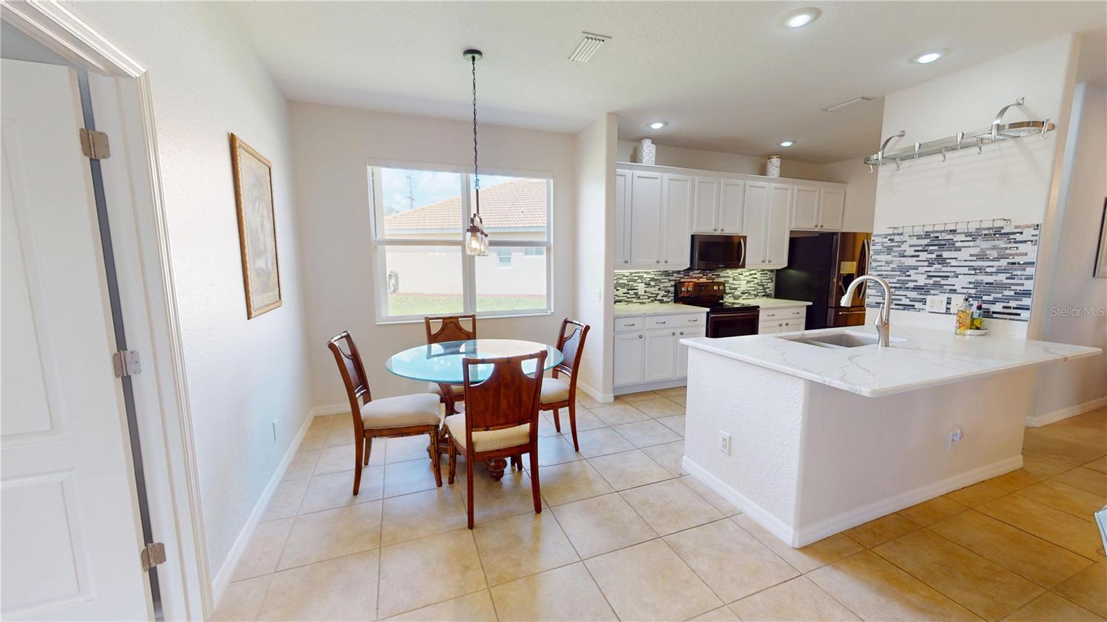 Listing Image #7