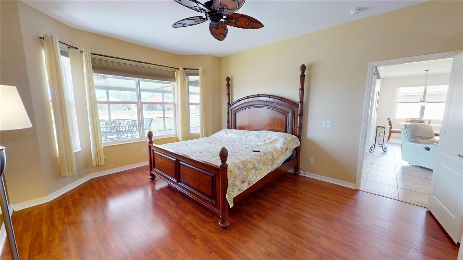 Listing Image #15