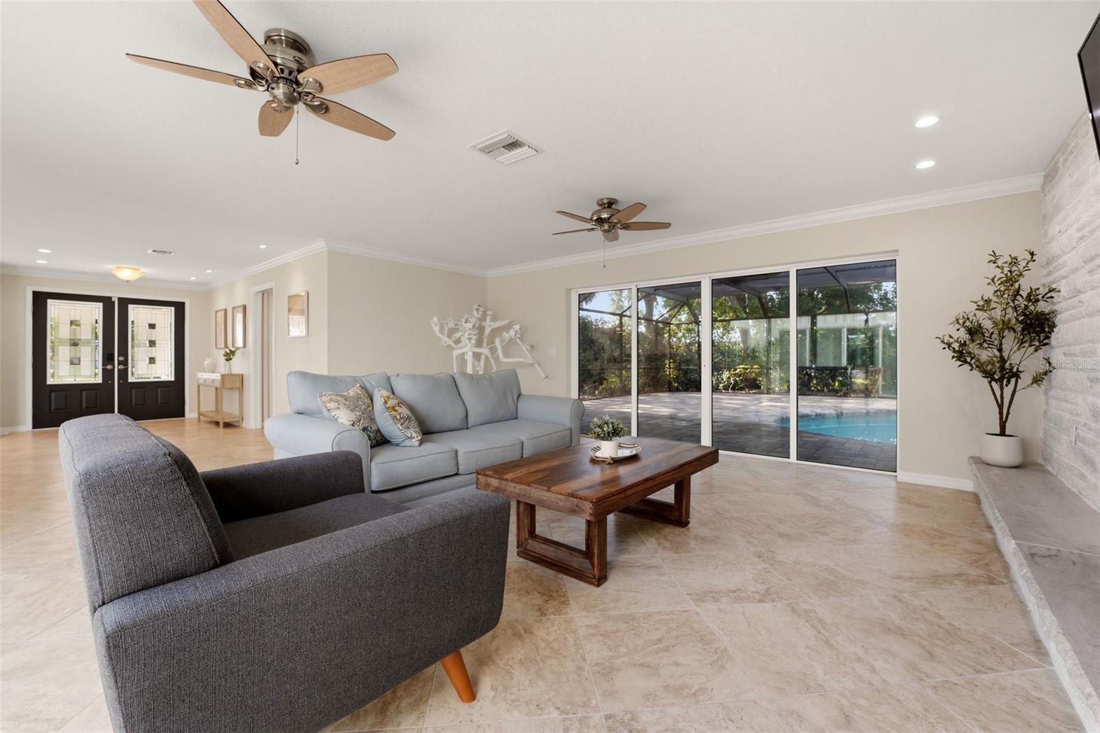 Listing Image #5