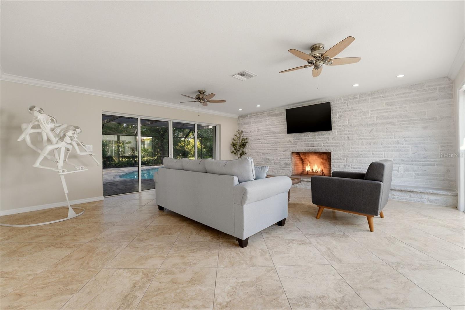 Listing Image #7