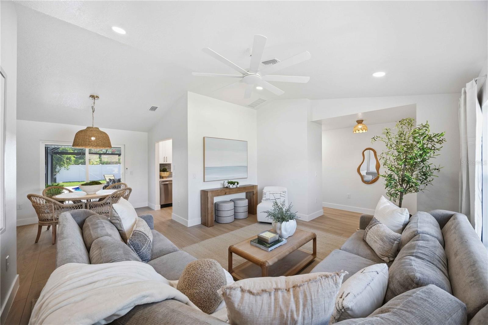 Listing Image #7