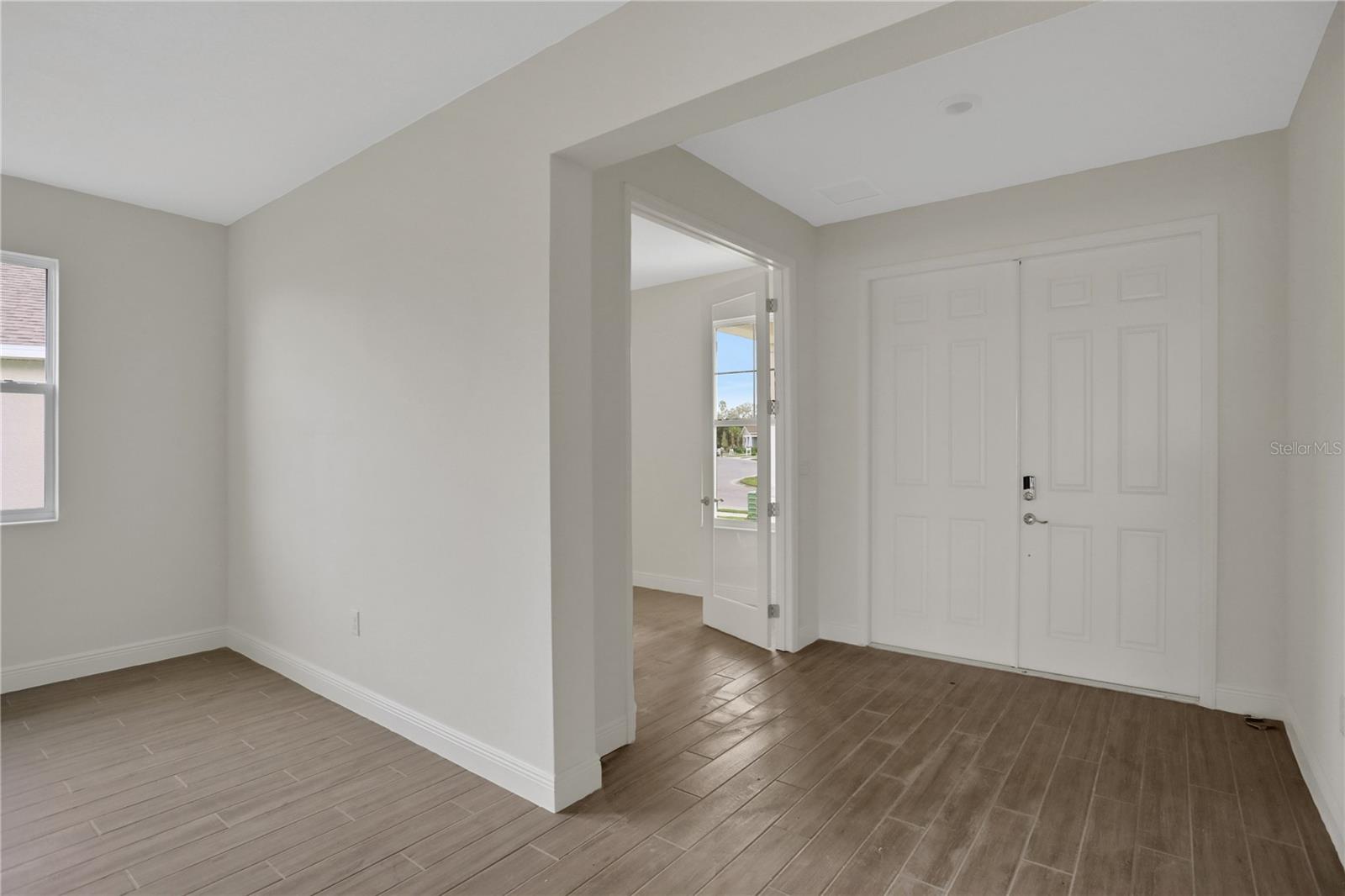 Listing Image #7
