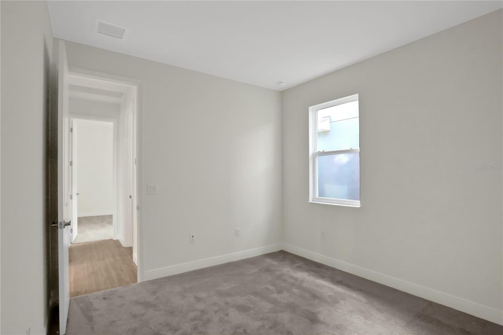 Listing Image #43