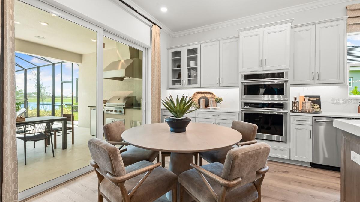Listing Image #11