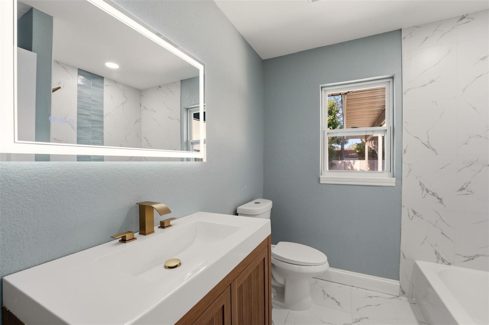 Listing Image #15
