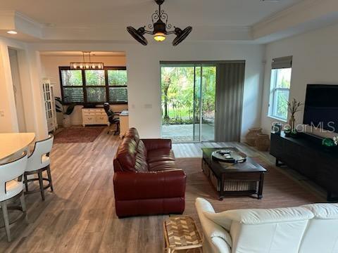 Listing Image #5