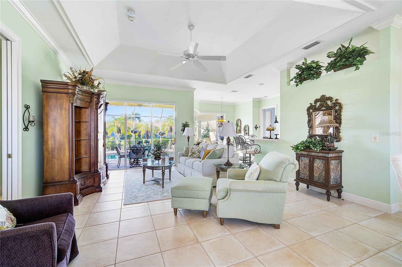 Listing Image #8