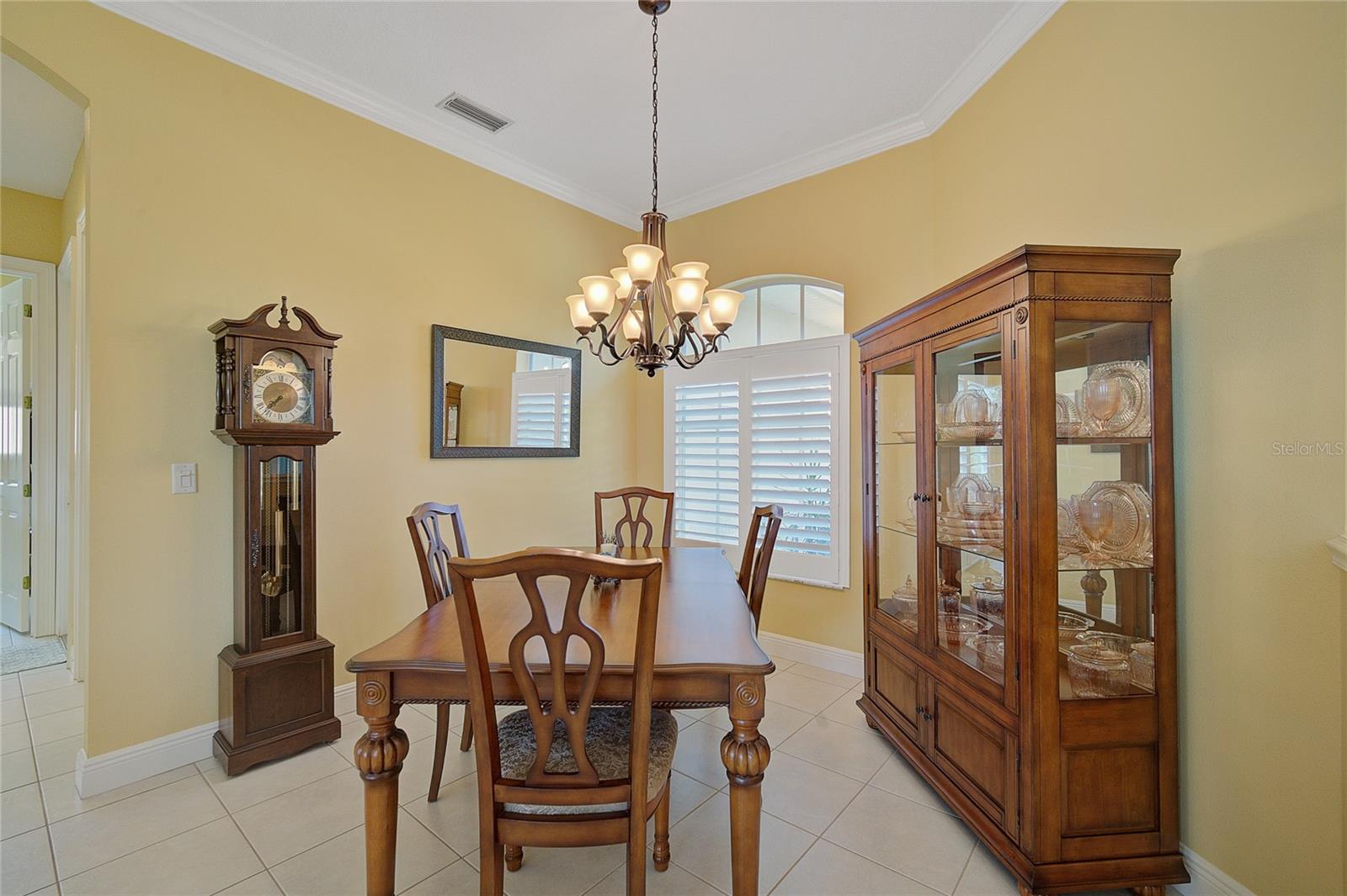 Listing Image #4