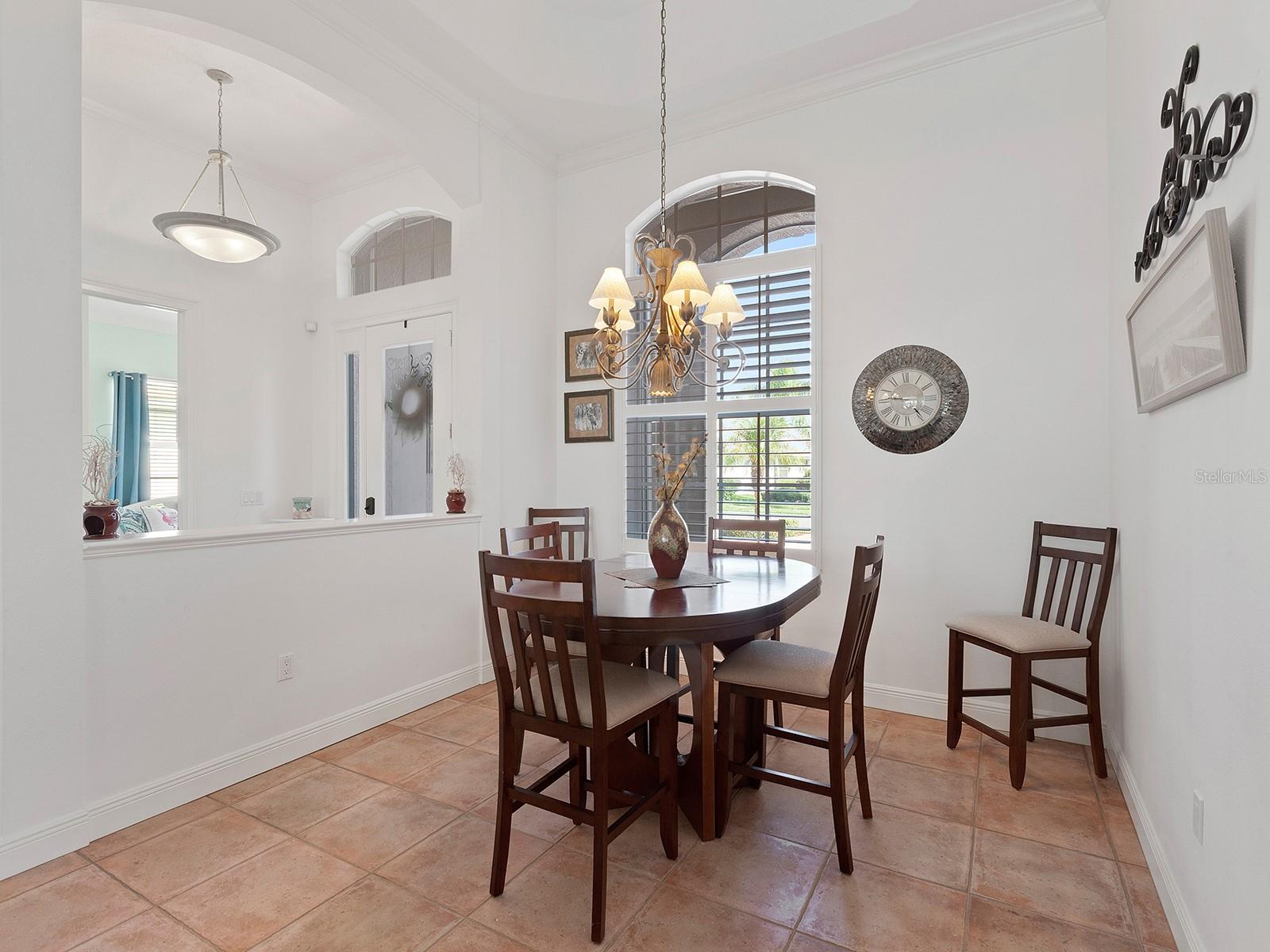 Listing Image #12