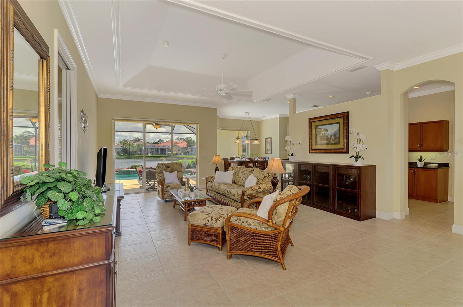 Listing Image #12