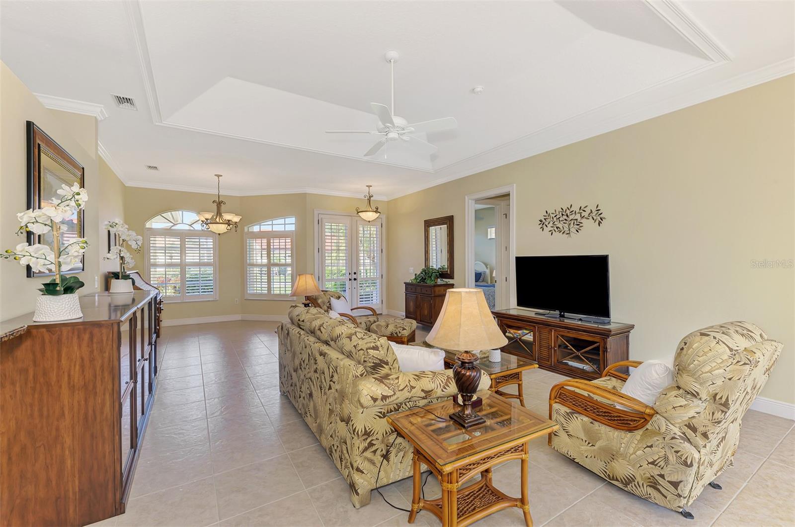 Listing Image #16