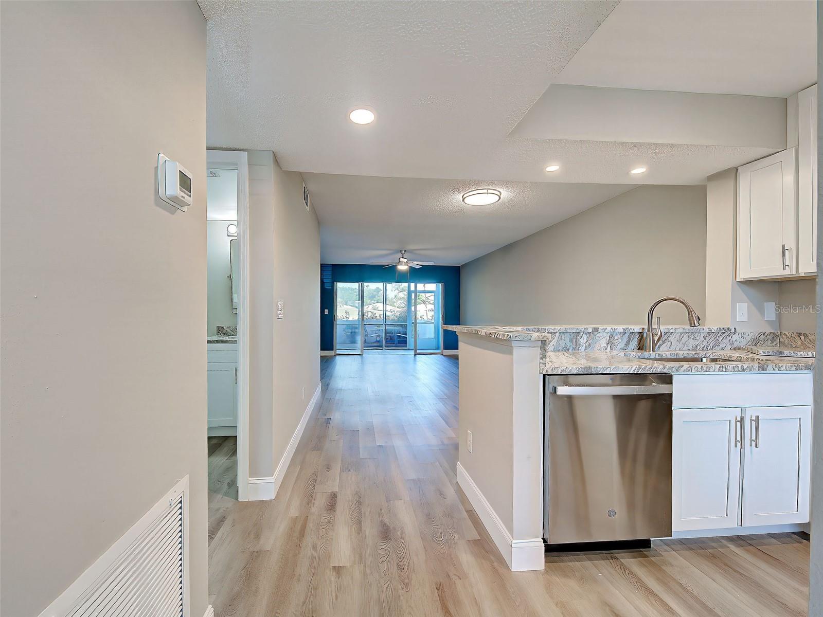 Listing Image #5