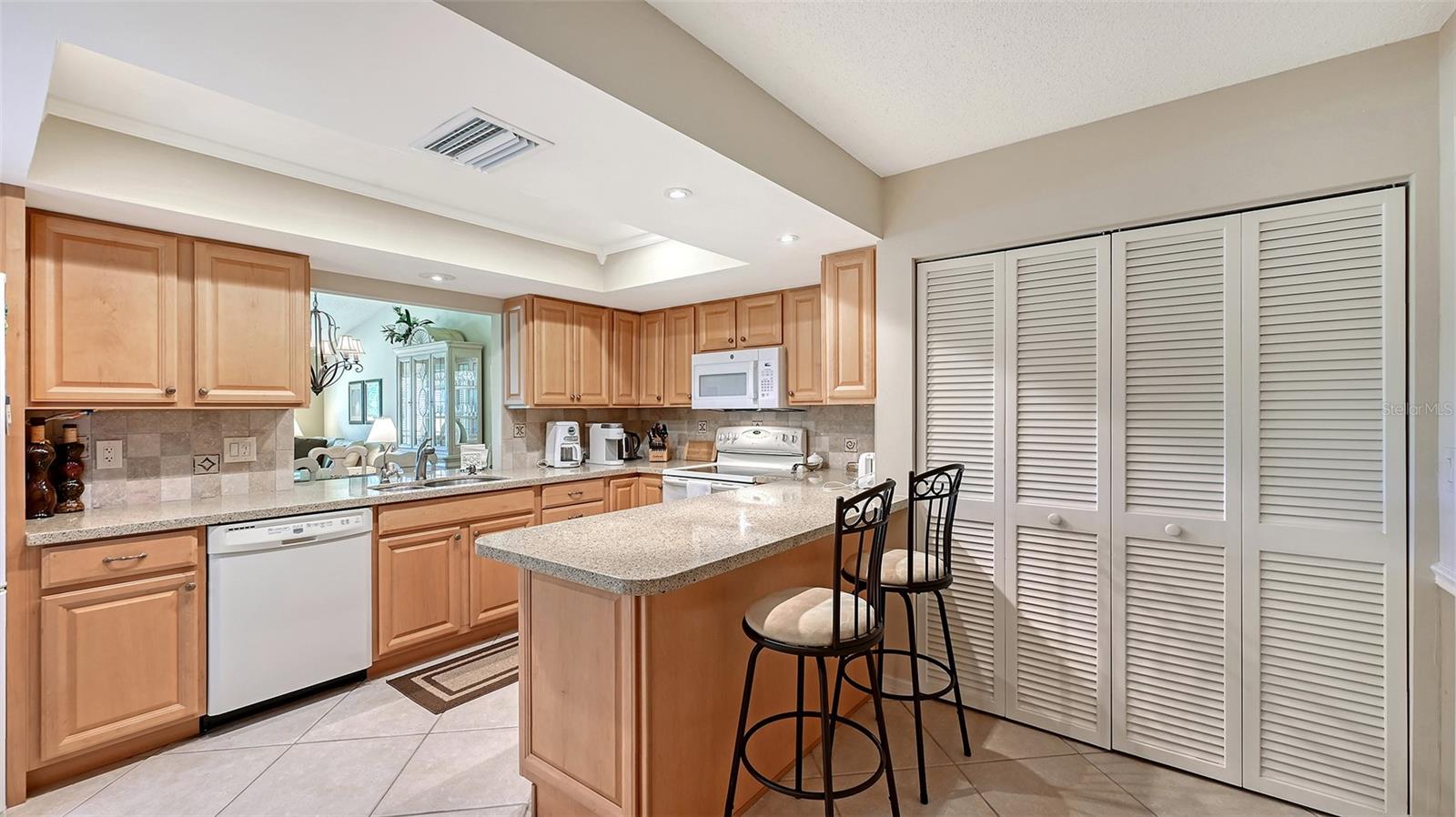 Listing Image #5
