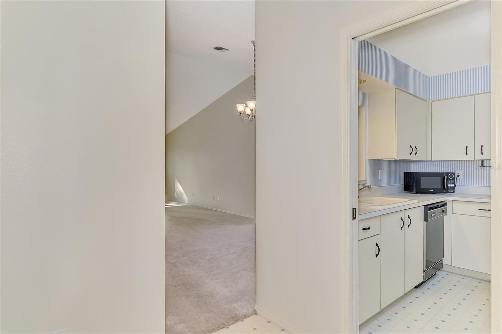 Listing Image #7