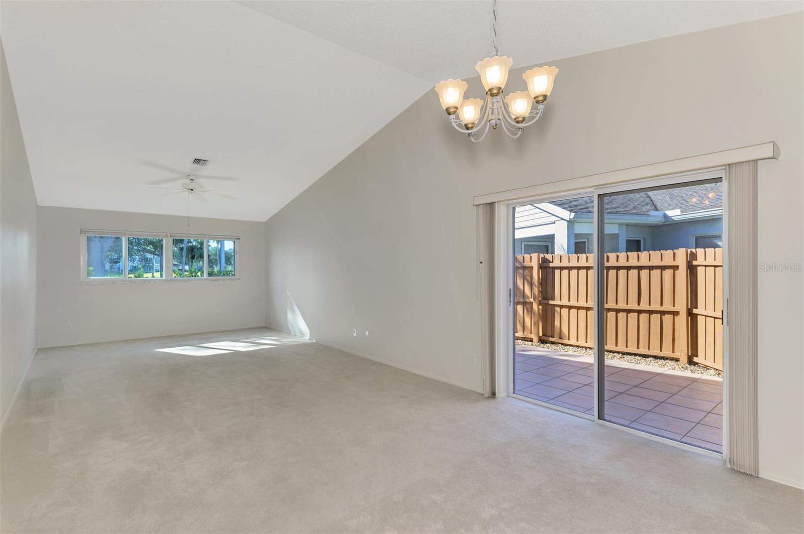 Listing Image #8