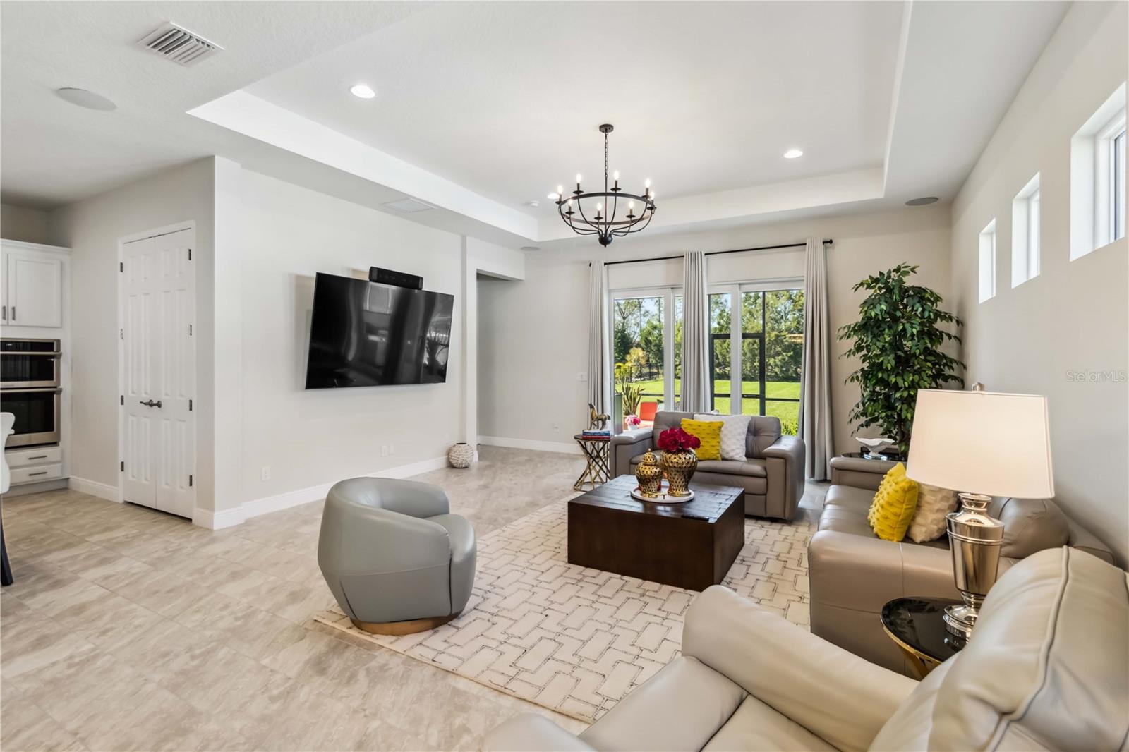 Listing Image #13