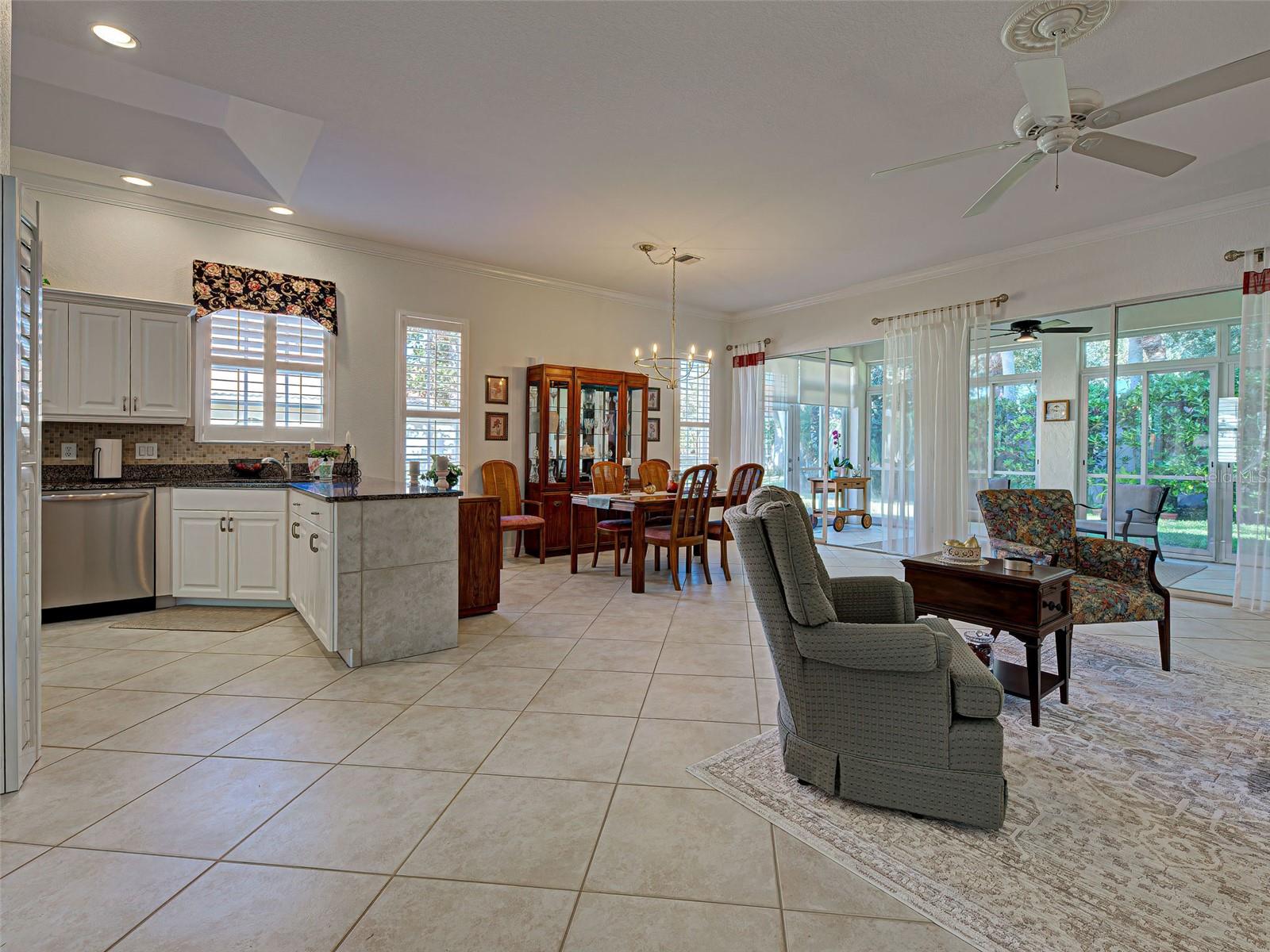 Listing Image #7
