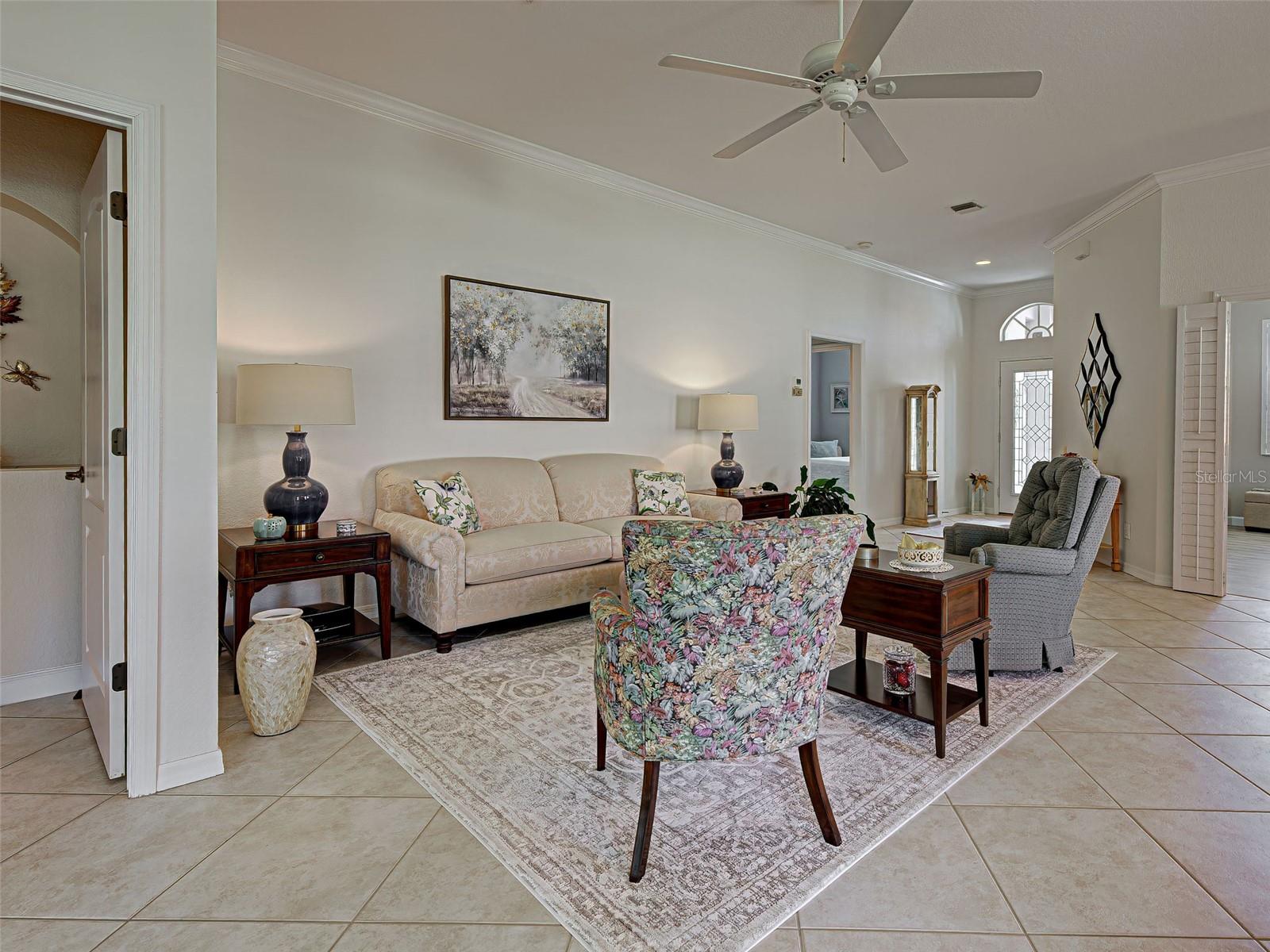 Listing Image #9