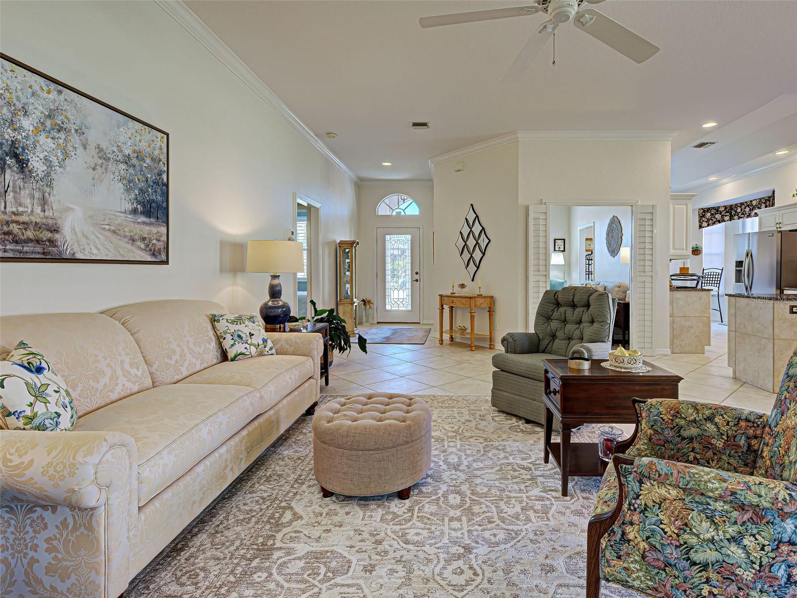 Listing Image #10