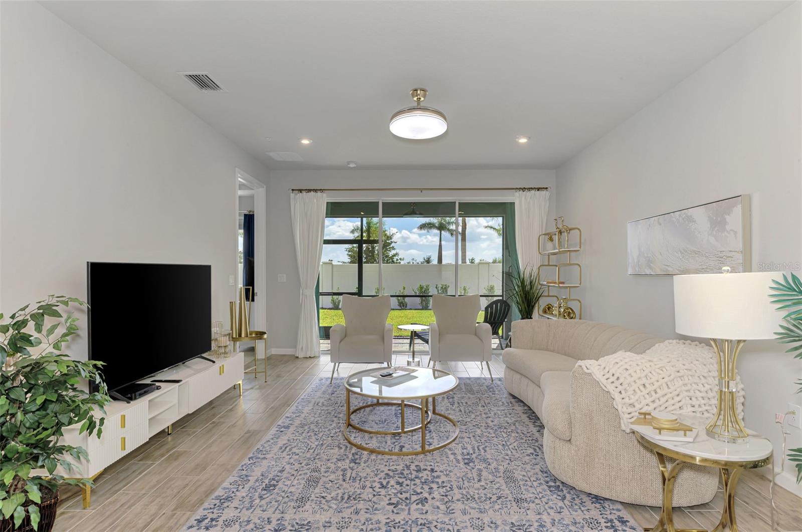 Listing Image #7