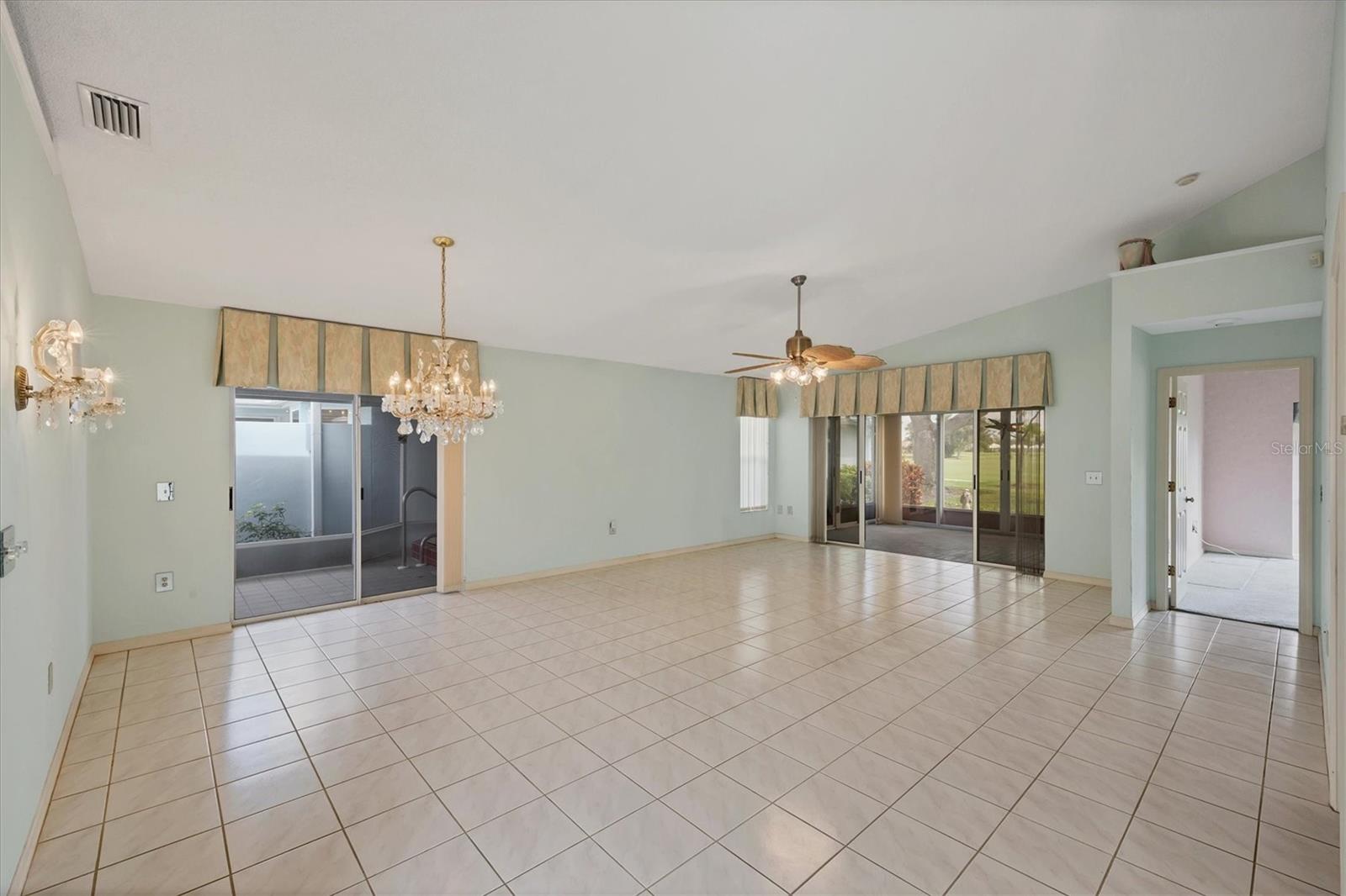 Listing Image #4