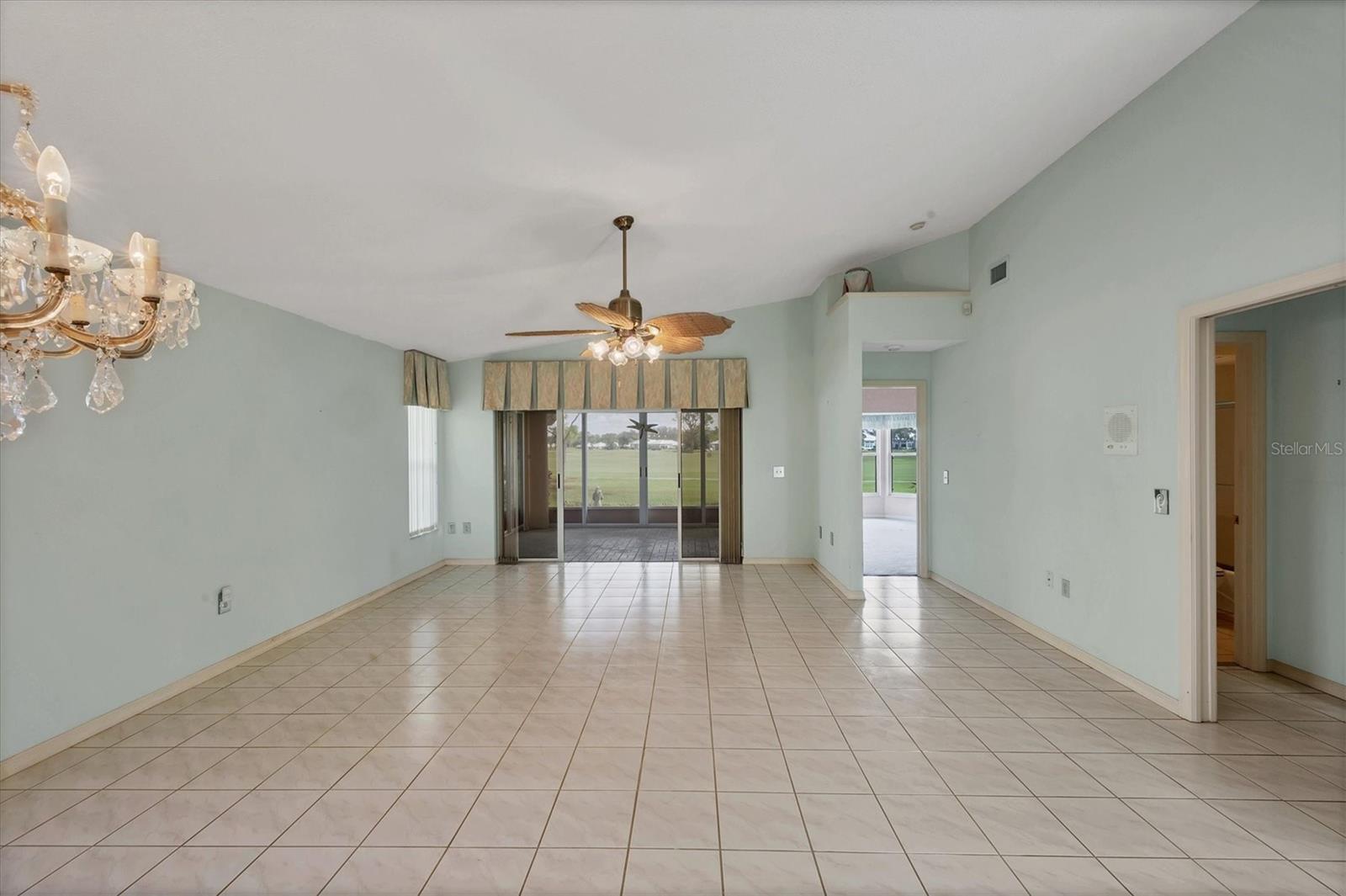 Listing Image #5