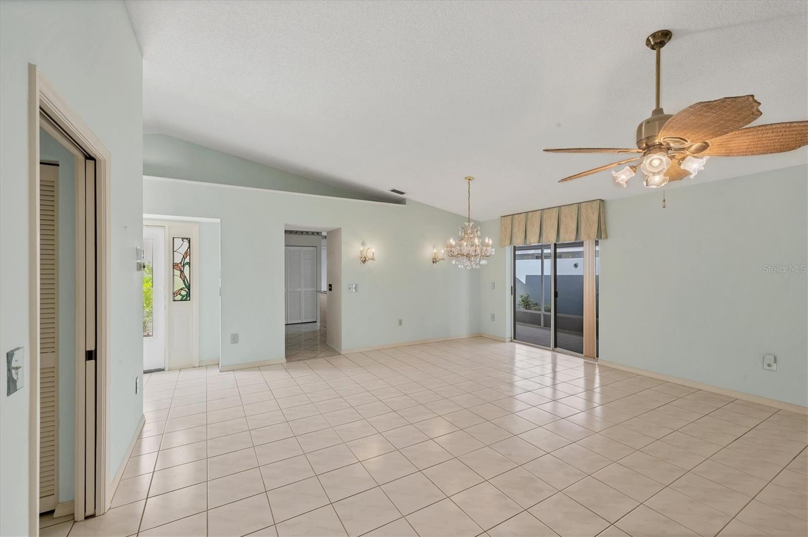 Listing Image #7