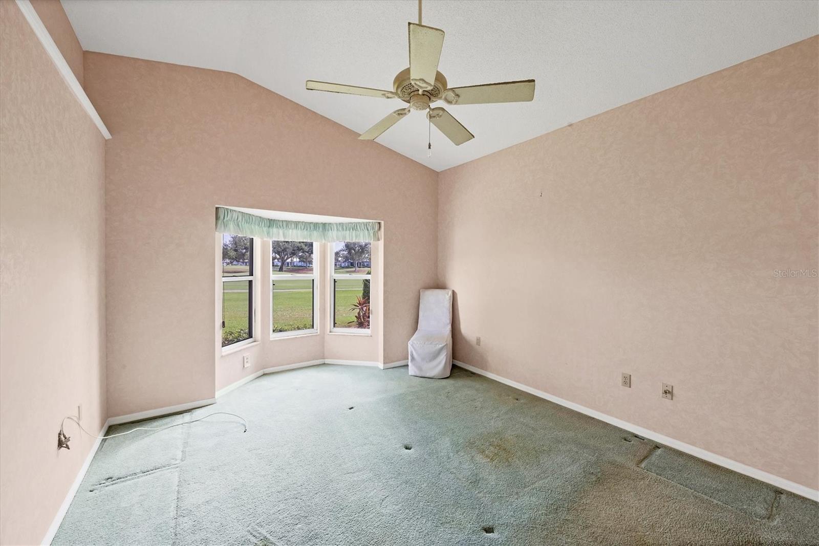 Listing Image #12