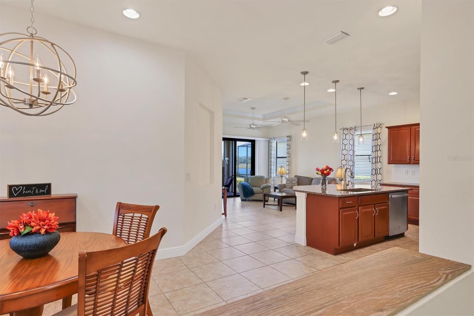 Listing Image #8