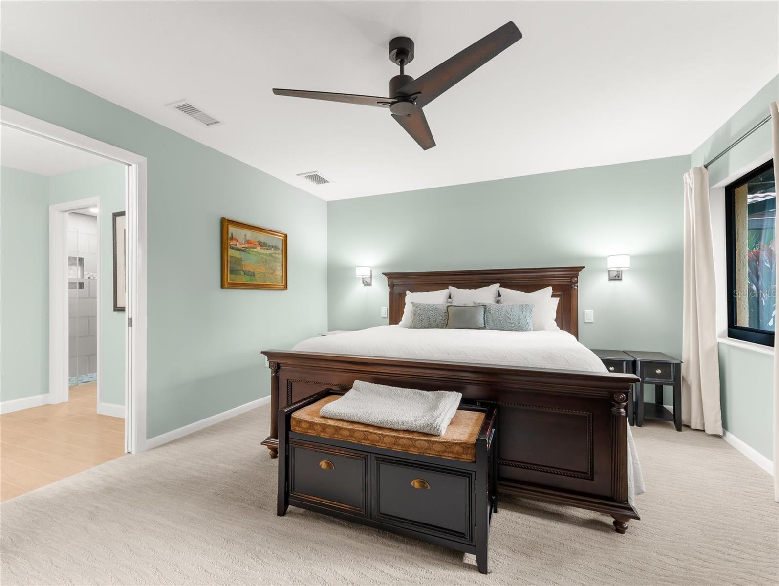 Listing Image #12