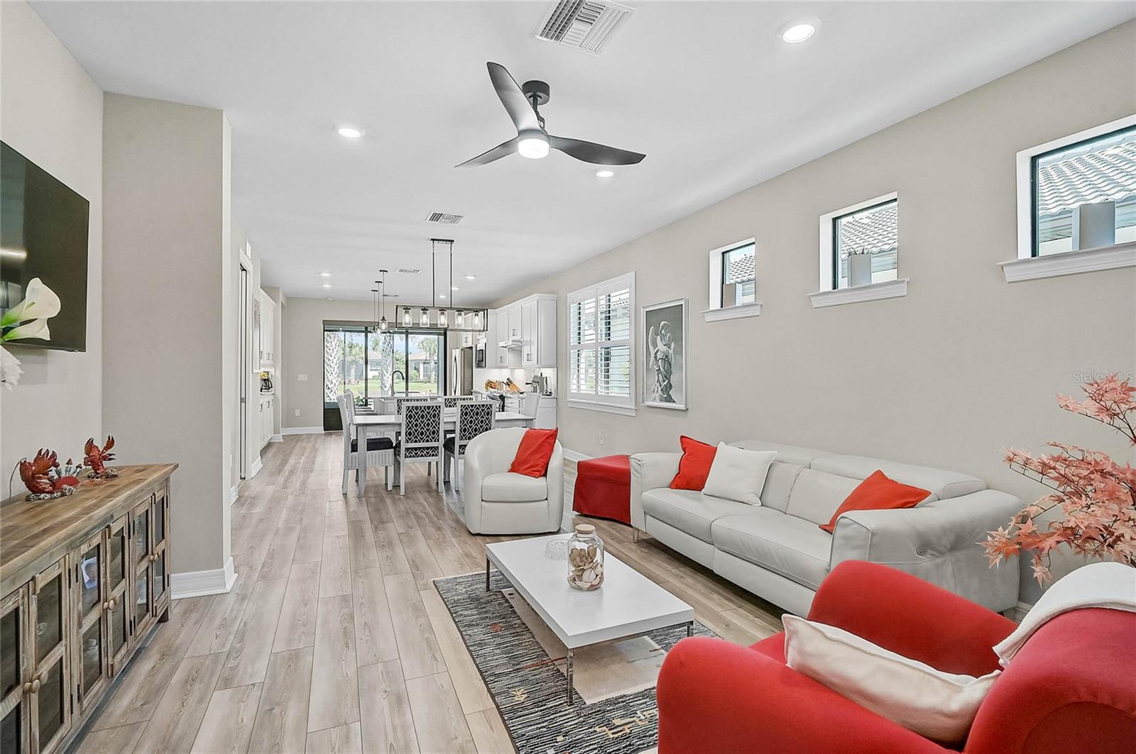 Listing Image #5