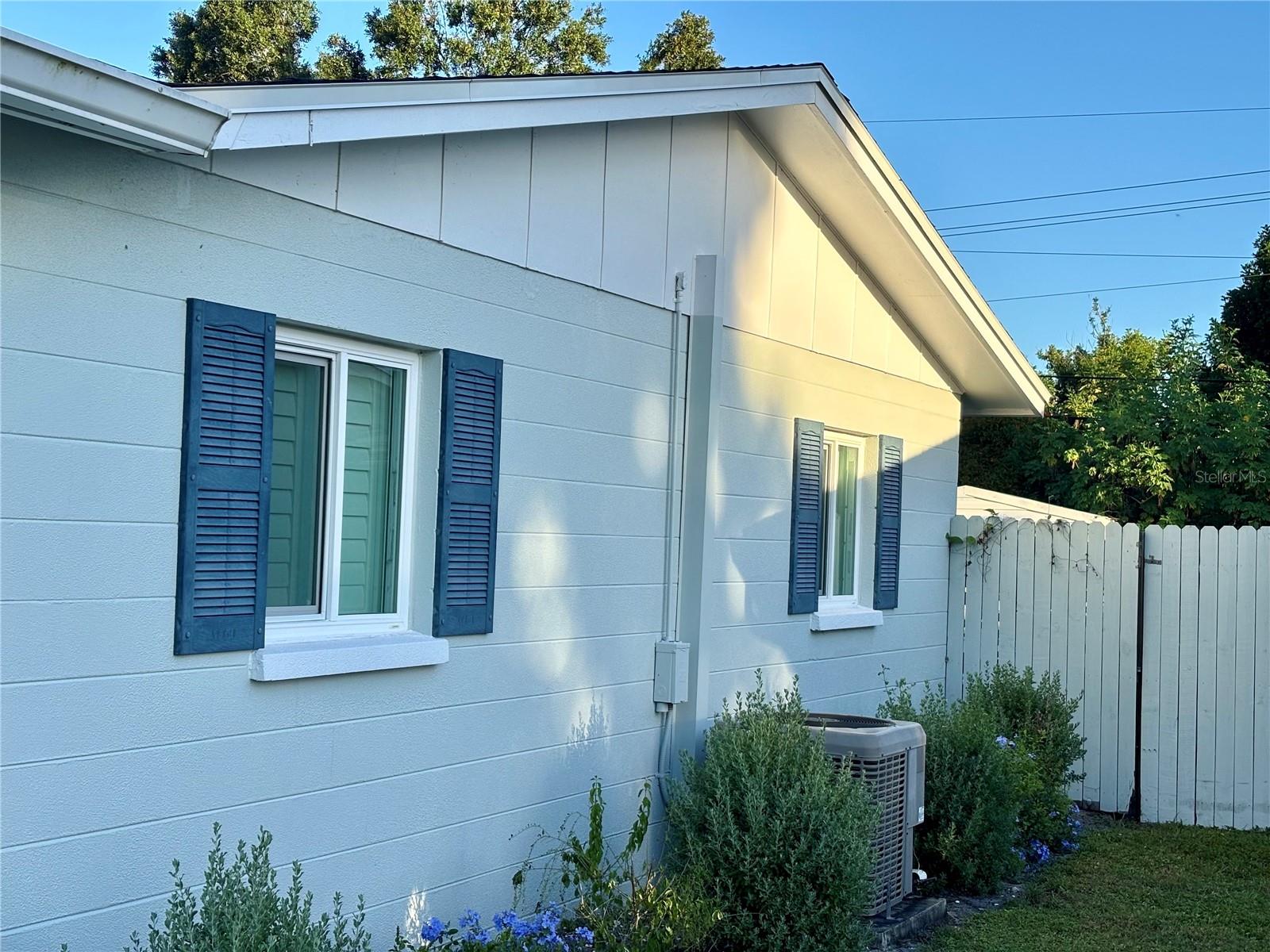 Listing Image #4
