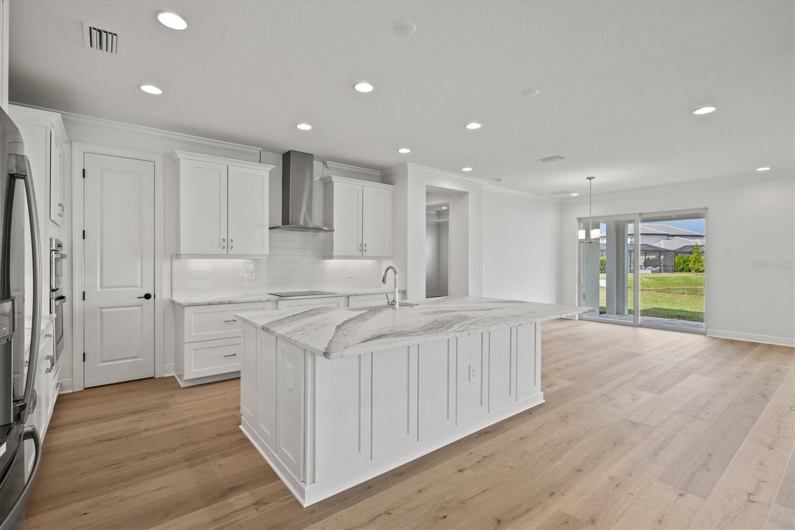 Listing Image #7
