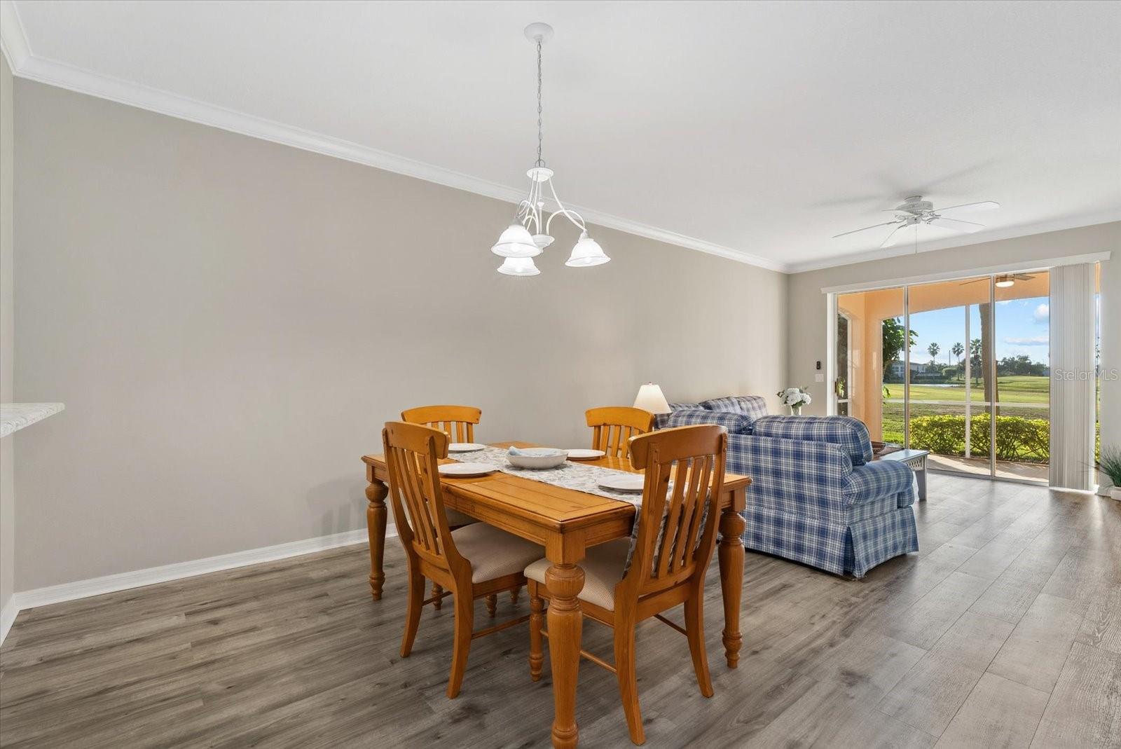 Listing Image #11