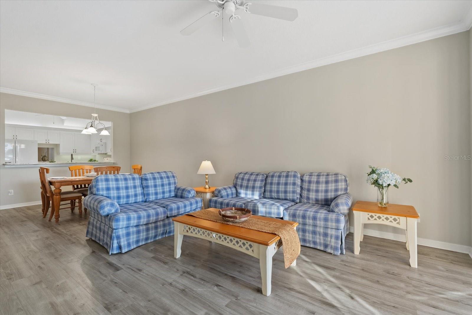 Listing Image #13