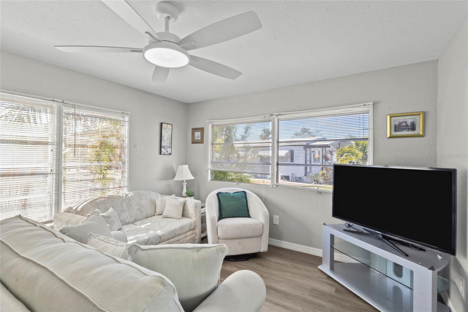 Listing Image #6