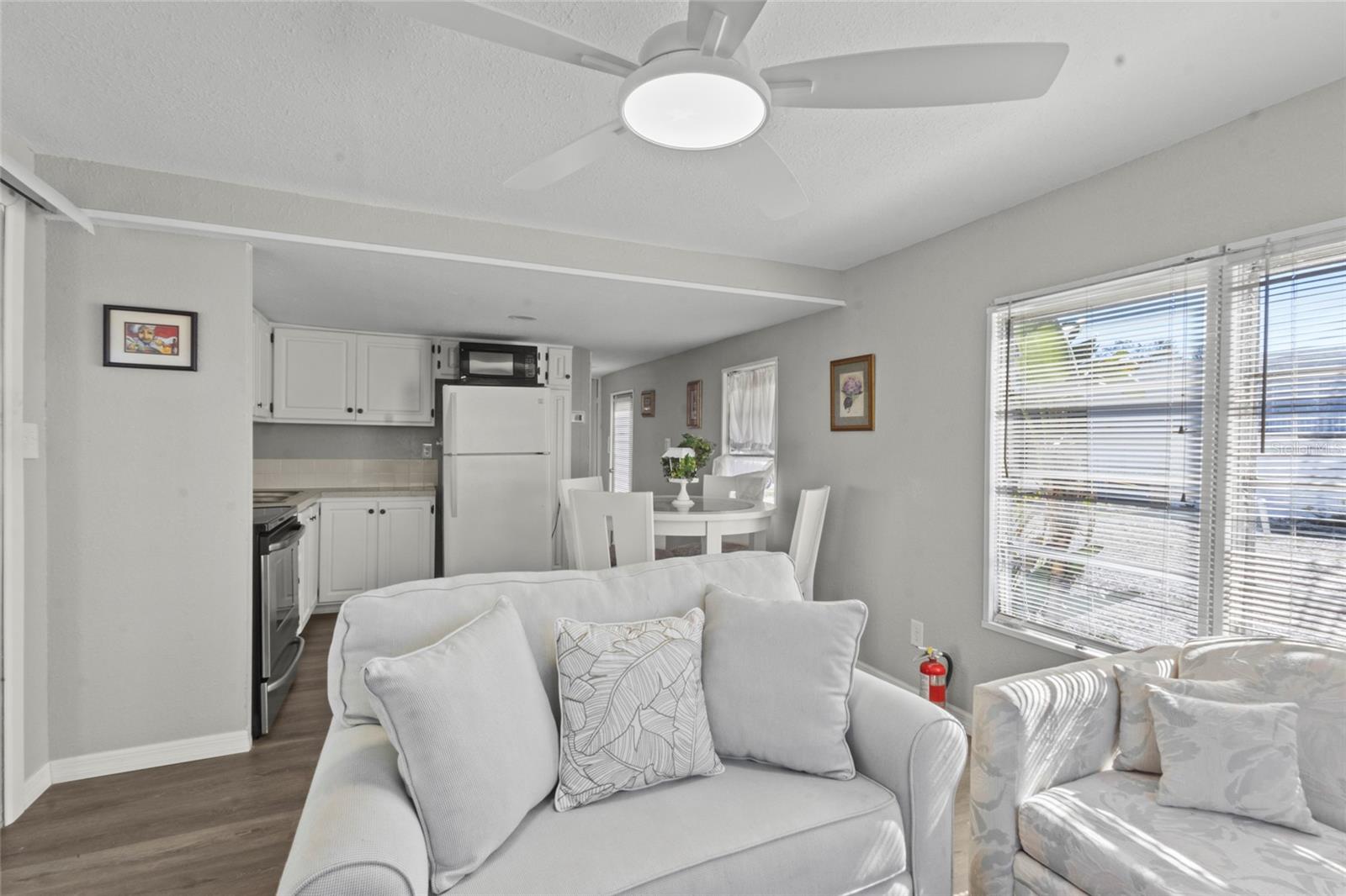 Listing Image #7